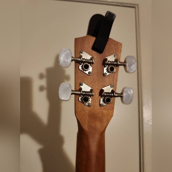 I haven't had time to play it over the years, but I hope it makes someone happy - Picture 7 of 9